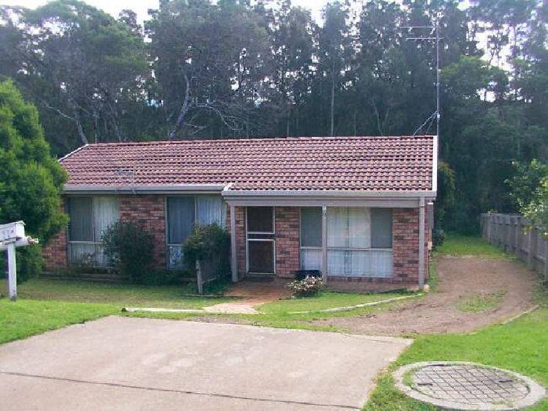 11 SYLVAN STREET, Malua Bay NSW 2536
