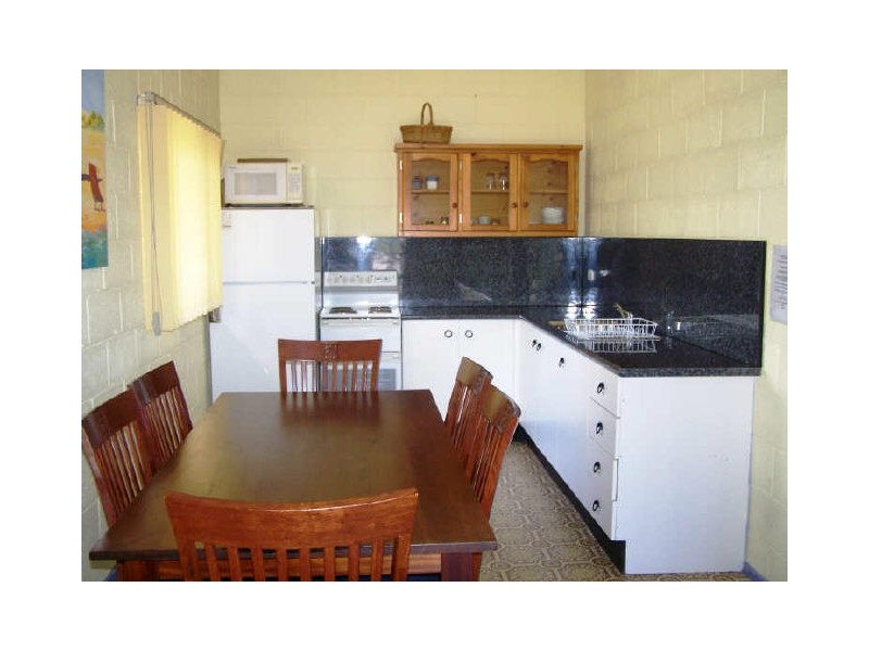 27 Ocean Avenue, Surf Beach NSW 2536