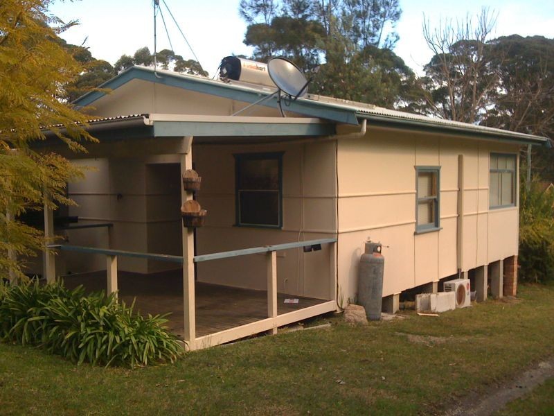 8 Village Road, South Durras NSW 2536