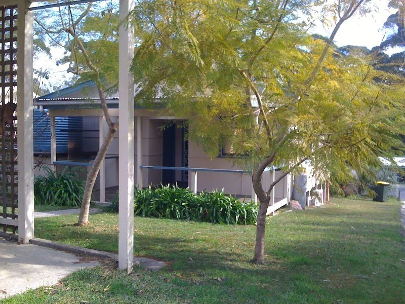 8 Village Road, South Durras NSW 2536