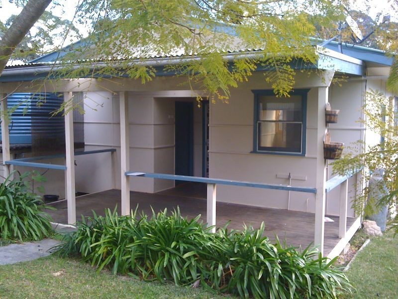 8 Village Road, South Durras NSW 2536