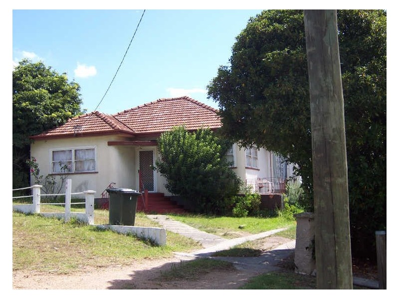 4 Bent Street, Batemans Bay NSW 2536