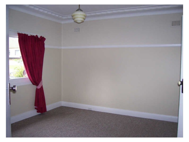 4 Bent Street, Batemans Bay NSW 2536