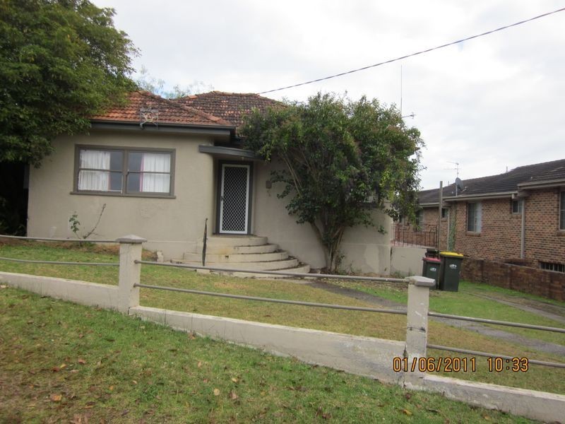 4 Bent Street, Batemans Bay NSW 2536