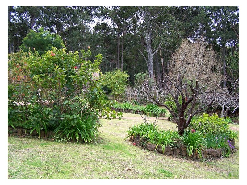 8 Nicholas Grove, Rosedale NSW 2536