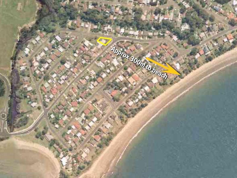 1 Foam Street, Surfside NSW 2536