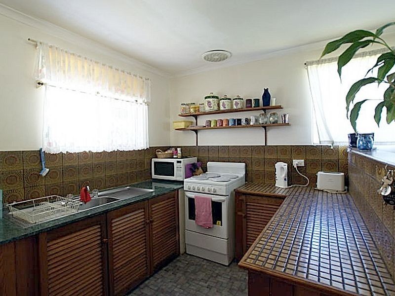 1 Foam Street, Surfside NSW 2536