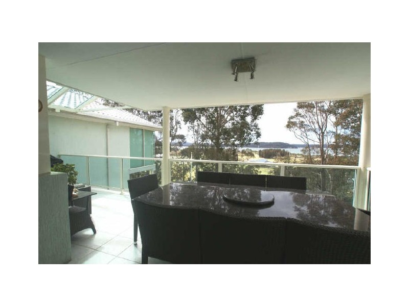 2/30 Sanctuary Place, Catalina NSW 2536