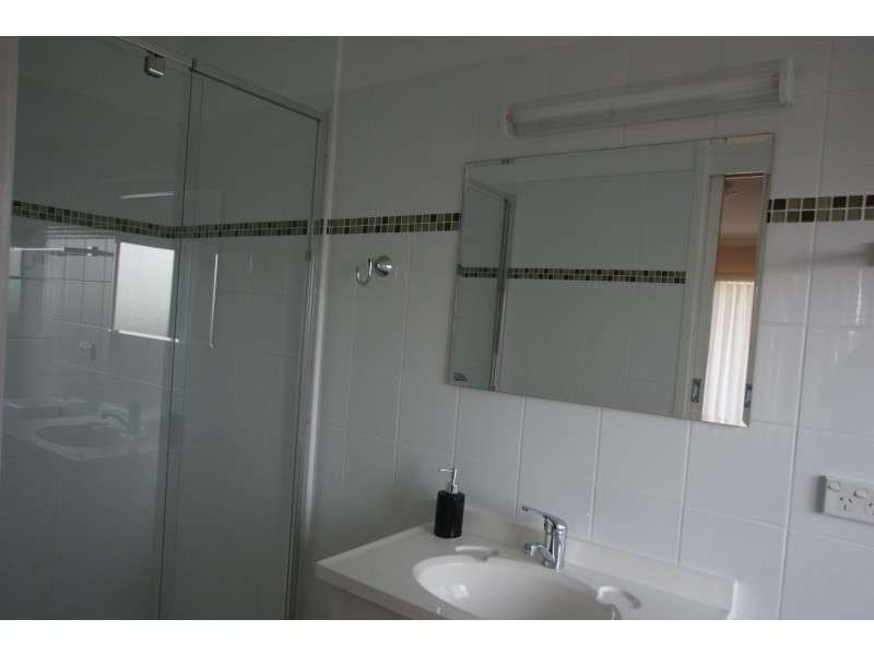 2/11 NIOKA AVENUE, Malua Bay NSW 2536