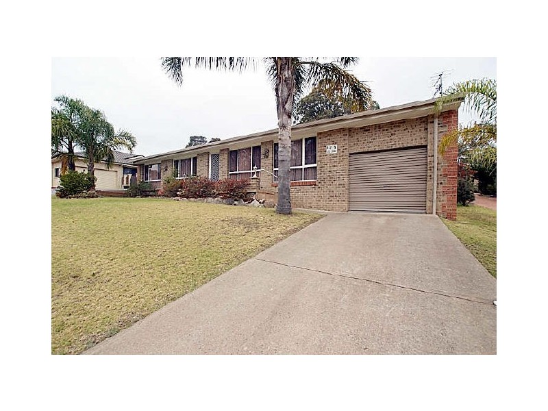 61 Karoola Crescent, Surfside NSW 2536