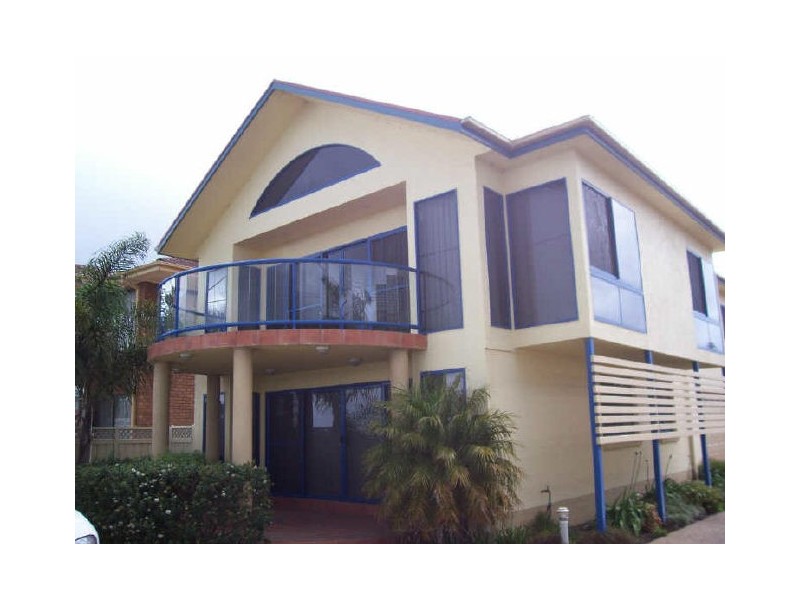 1/376 Beach Road, Batehaven NSW 2536