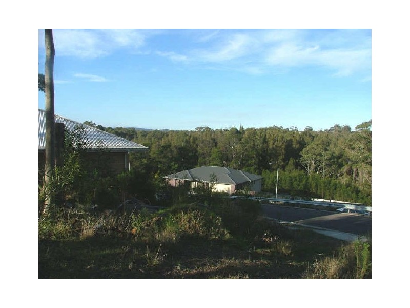 8 Oakwood Way, Catalina NSW 2536