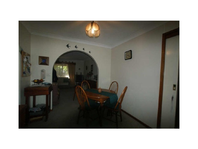 8 Cook Avenue, Surf Beach NSW 2536