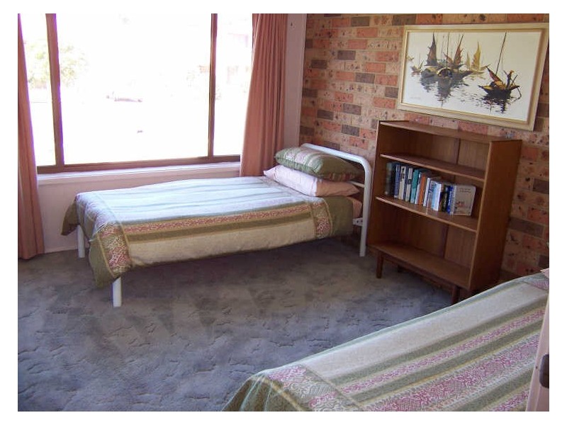 15 Foam Street, Surfside NSW 2536