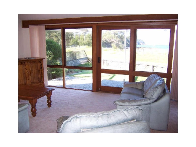 1/4 Myamba Parade, Surfside NSW 2536