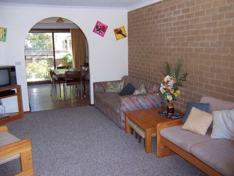 10 Waroo Crescent, Malua Bay NSW 2536