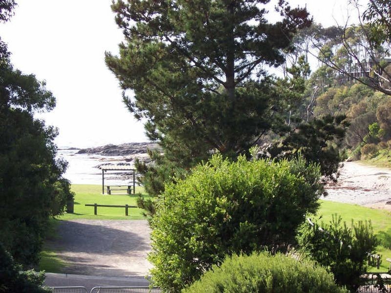 2/3 May Pde, Broulee NSW 2537