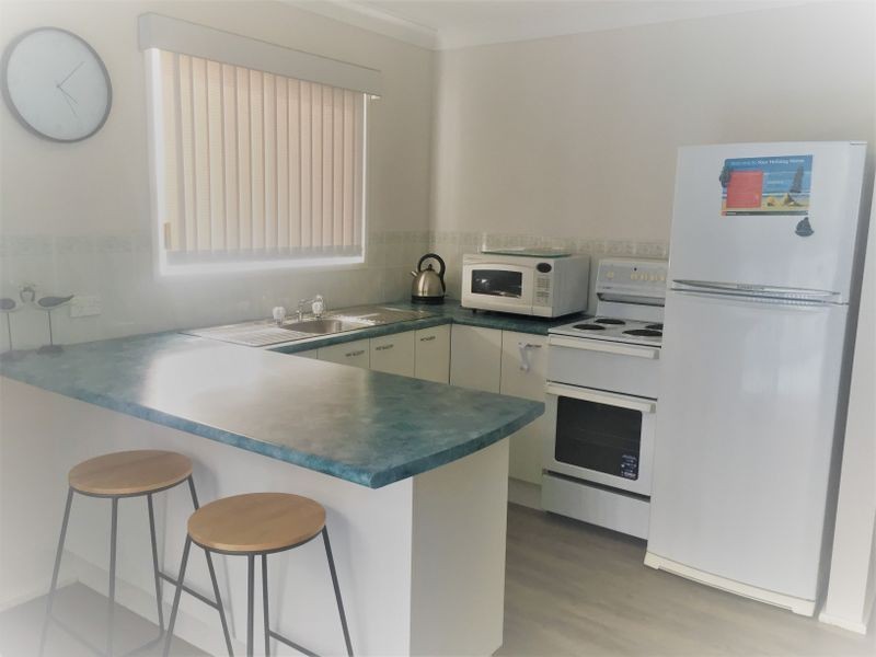 2/3 May Pde, Broulee NSW 2537