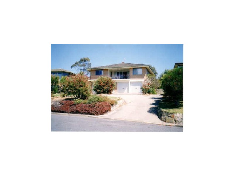 13 Graydon Ave, Denhams Beach NSW 2536