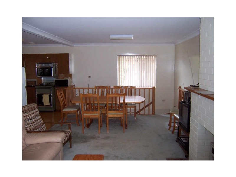 13 Graydon Ave, Denhams Beach NSW 2536