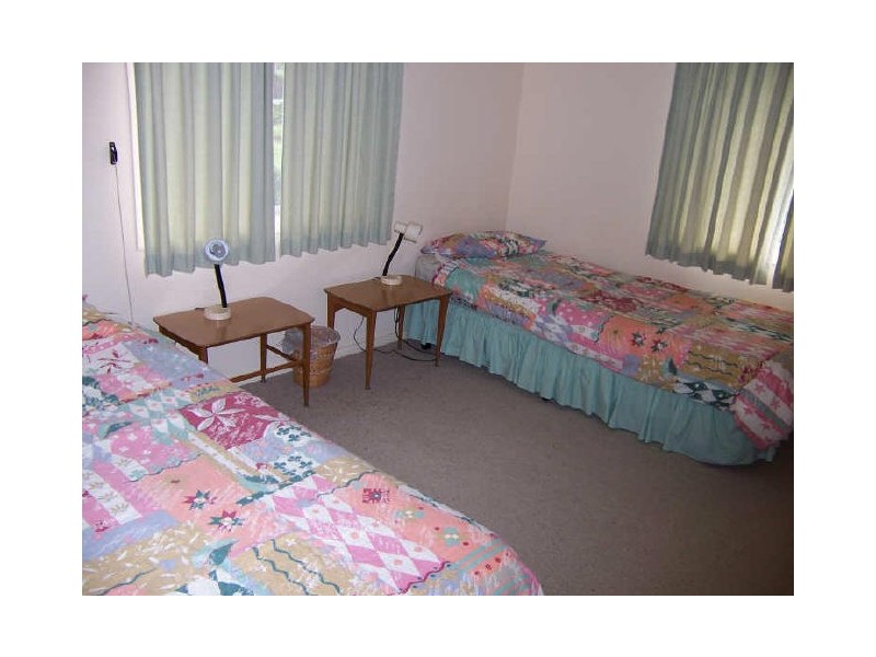 13 Graydon Ave, Denhams Beach NSW 2536