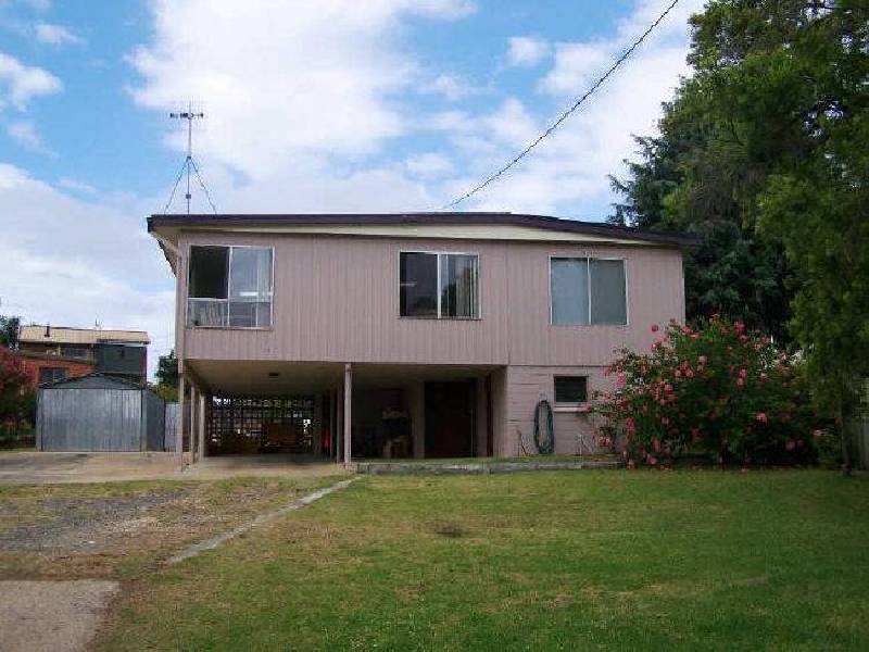 2 Peter Crescent, Batehaven NSW 2536