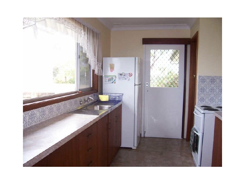141 Annetts Pde, Mossy Point NSW 2537