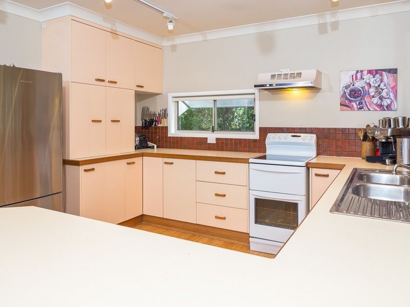 9 Illabunda Drive, Malua Bay NSW 2536