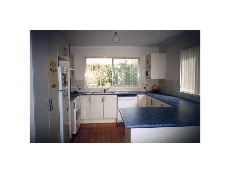 10 Boondi Street, Malua Bay NSW 2536