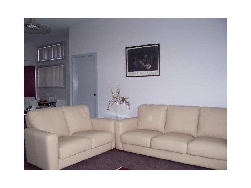 2/13 EDWARD ROAD, Batehaven NSW 2536