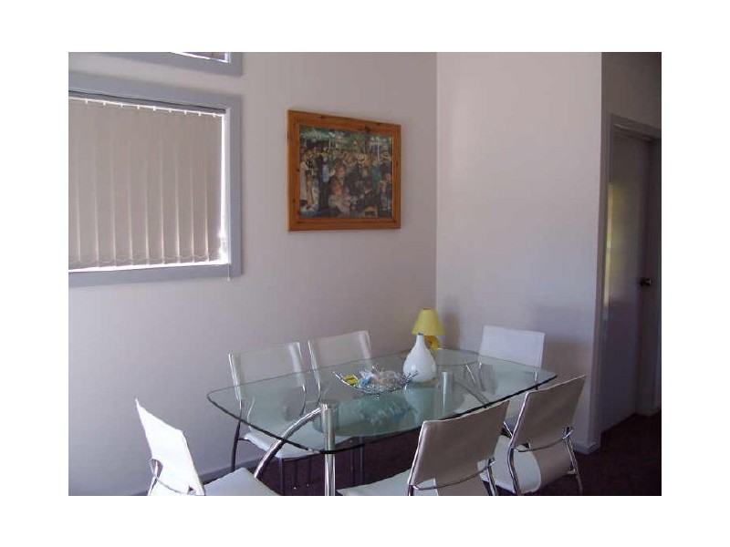 2/13 EDWARD ROAD, Batehaven NSW 2536