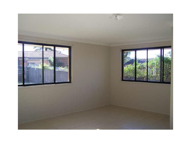 16 Wentworth Avenue, Sunshine Bay NSW 2536