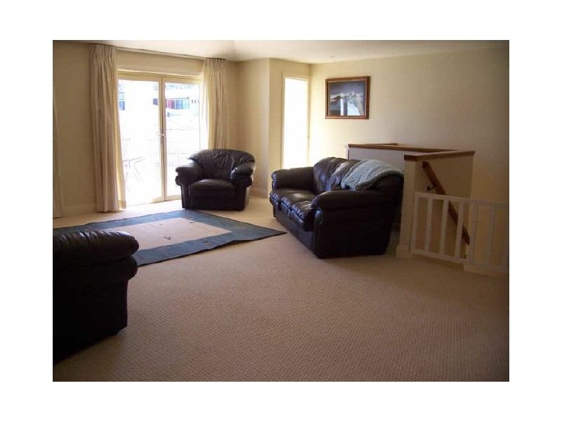 21a Angophora Place, Catalina NSW 2536