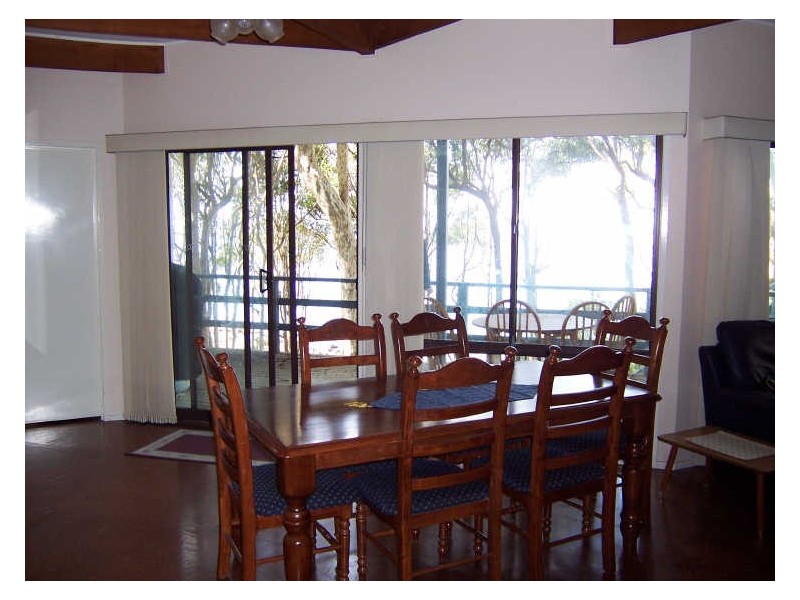 32 Beach Pde, Guerilla Bay NSW 2536