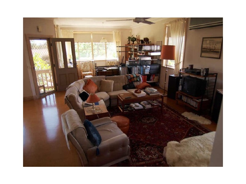 7 Blaxland Crescent, Sunshine Bay NSW 2536