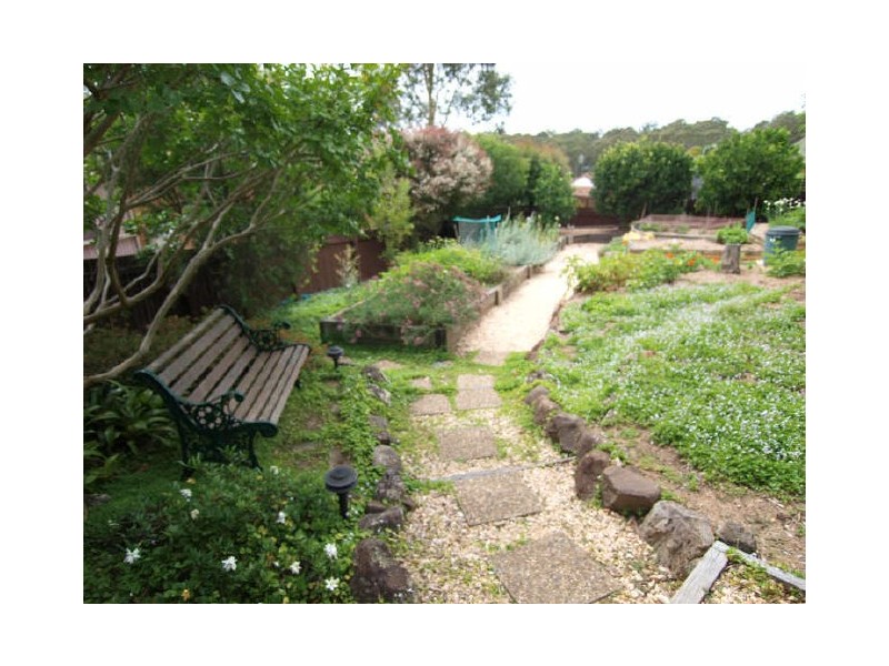 7 Blaxland Crescent, Sunshine Bay NSW 2536