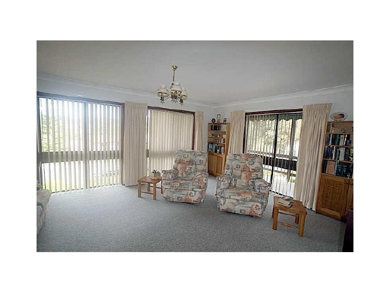 7 Pacific Road, Surf Beach NSW 2536