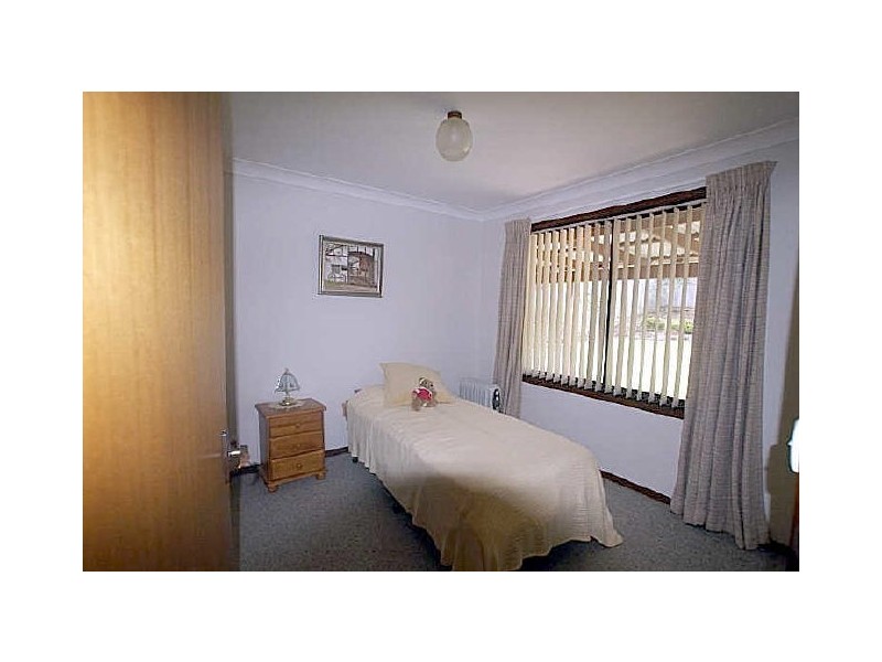 7 Pacific Road, Surf Beach NSW 2536
