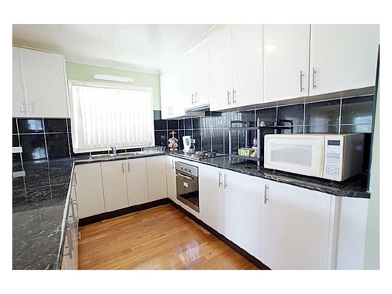 18 Timbara Crescent, Surfside NSW 2536