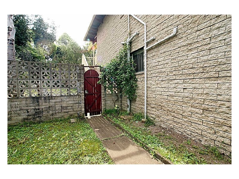 18 Timbara Crescent, Surfside NSW 2536