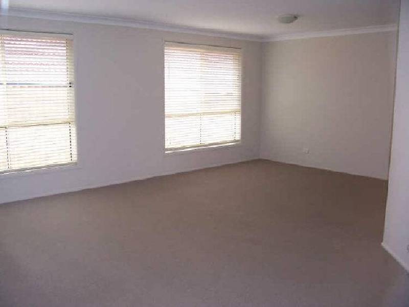 20 Gibson Place, Batehaven NSW 2536