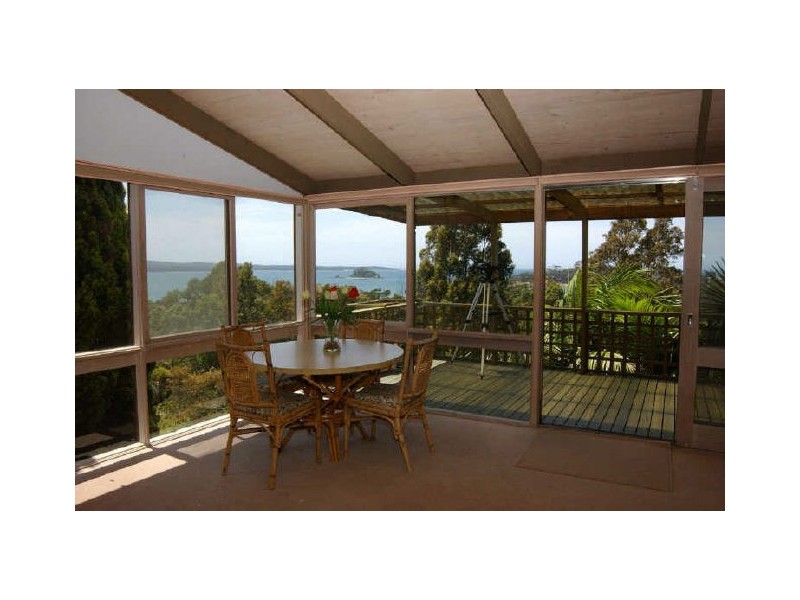 15 Derribong Avenue, Catalina NSW 2536