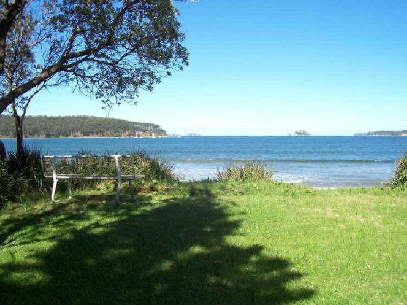 32 MYAMBA PARADE, Surfside NSW 2536