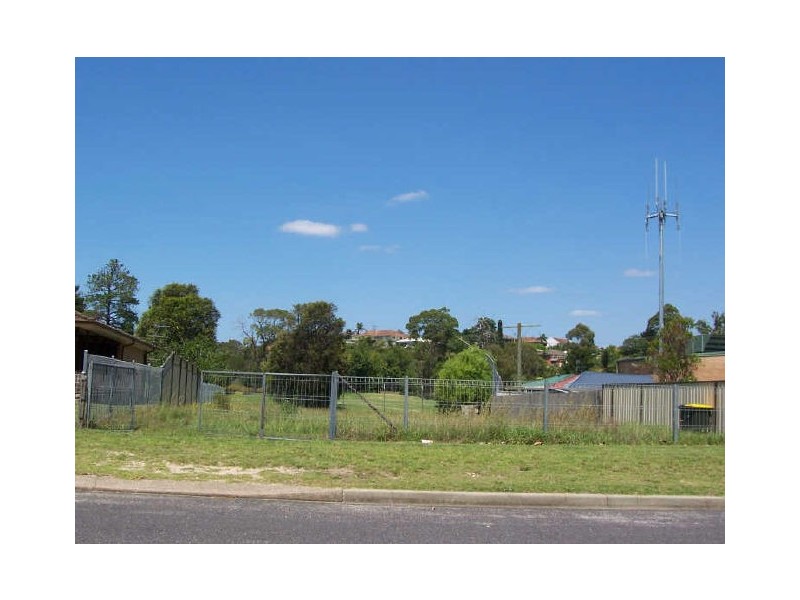 2 Golf Links Drive, Batemans Bay NSW 2536