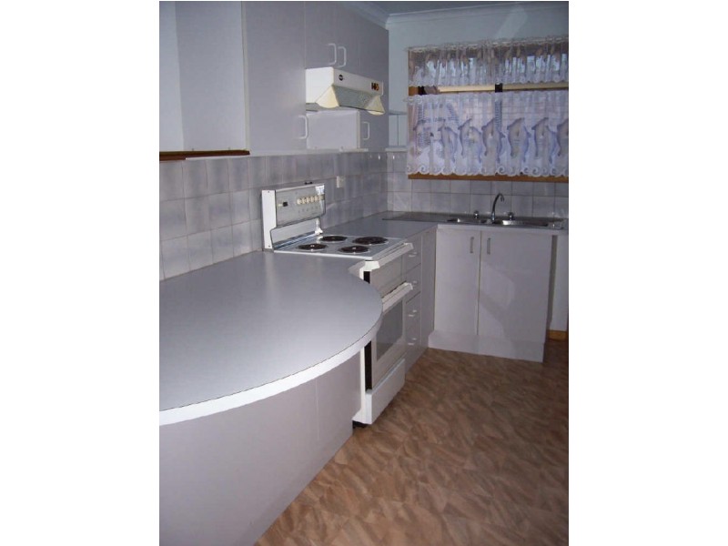 2/36 Golf Links Drive, Batemans Bay NSW 2536