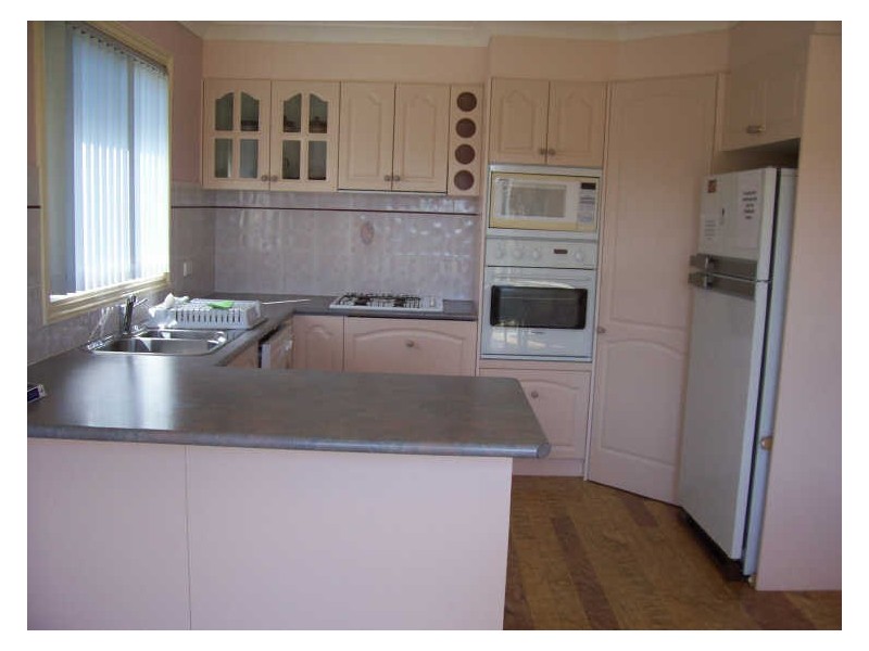 17 TRISTANIA PLACE, Maloneys Beach NSW 2536