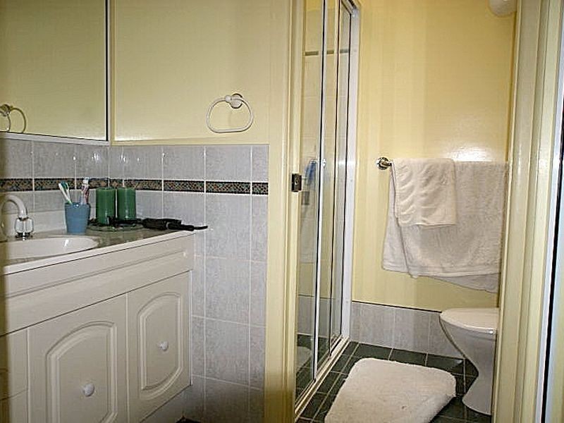 33 Bronte Crescent, Sunshine Bay NSW 2536