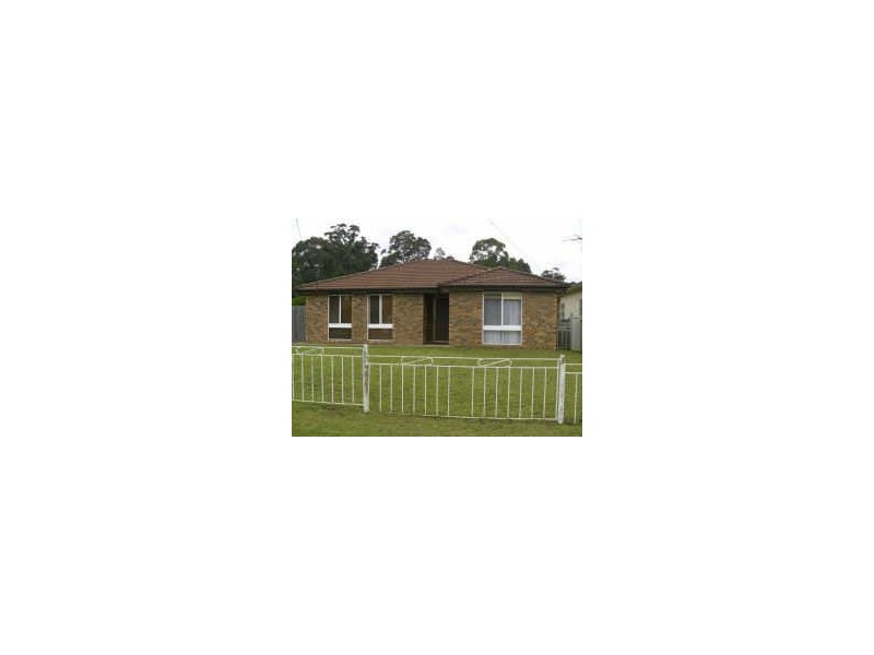 10 Clare Cres, Batehaven NSW 2536