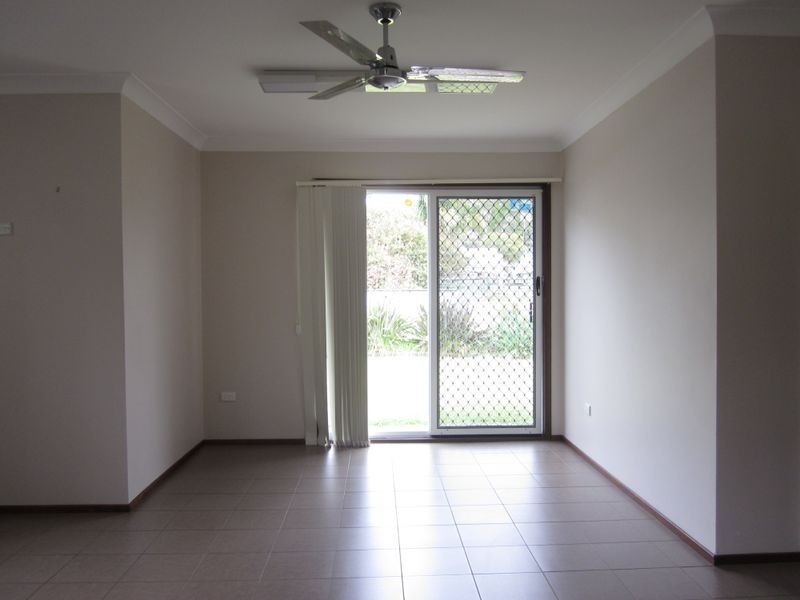 10 Clare Cres, Batehaven NSW 2536