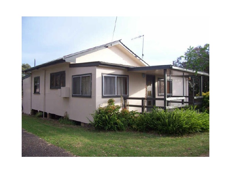 538 BEACH ROAD, Denhams Beach NSW 2536